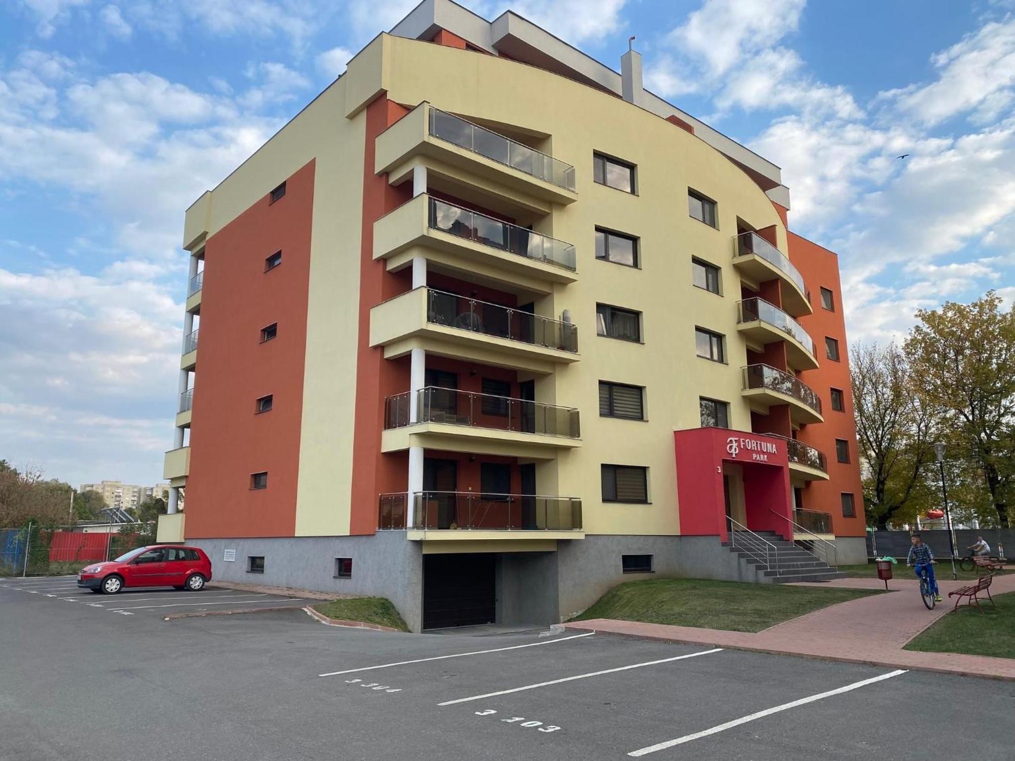 Studio Fortuna Park Sfântu Gheorghe Bagian luar foto